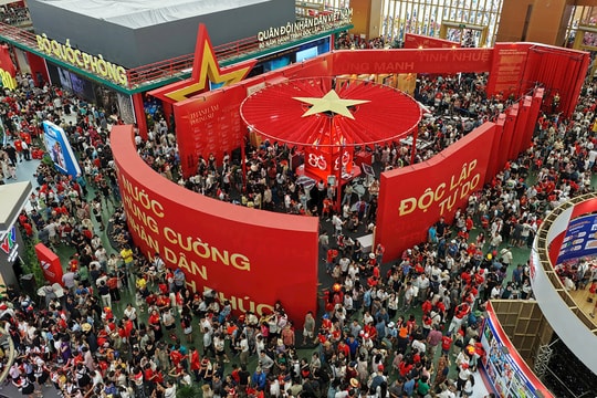 Tin tức đặc biệt trên báo in Hànộimới ngày 15-9-2025