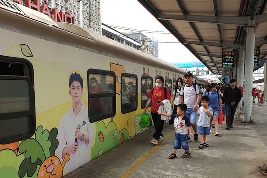 Lịch chính thức bán vé tàu Tết Bính Ngọ 2026