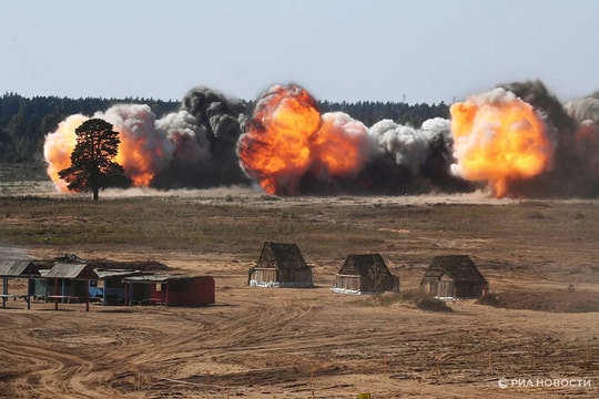 Căng thẳng giữa Nga và NATO: Bước leo thang nguy hiểm