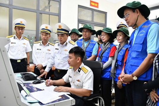 Nghĩa tình TP Hồ Chí Minh với quân dân vùng biển Tây Nam