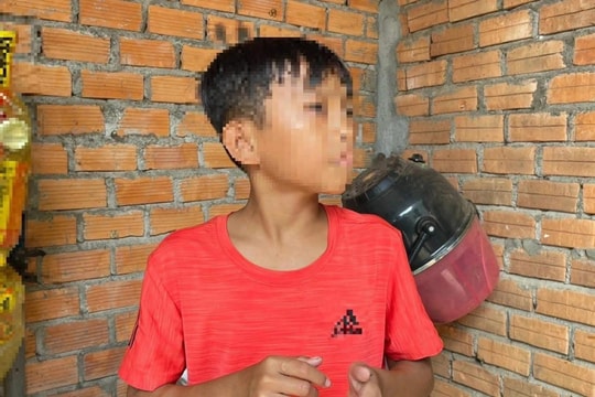 Đắk Lắk: Khen thưởng cậu bé dũng cảm cứu bạn trong vụ thảm sát
