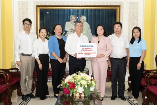 Ngành Giáo dục TP Hồ Chí Minh ủng hộ hơn 17 tỷ đồng giúp đồng bào vùng bão lũ