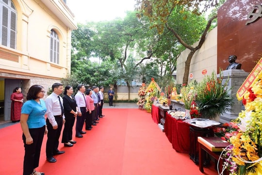 Lãnh đạo TP Hà Nội tưởng niệm đồng chí Trần Phú - Tổng Bí thư đầu tiên của Đảng