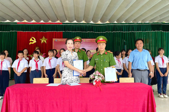 Xã Yên Bài: cổng trường không thể là “điểm đen” giao thông