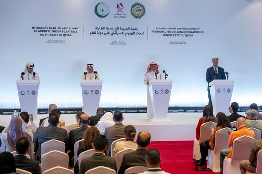 Các nước Arab và Hồi giáo kêu gọi xem xét lại quan hệ với Israel