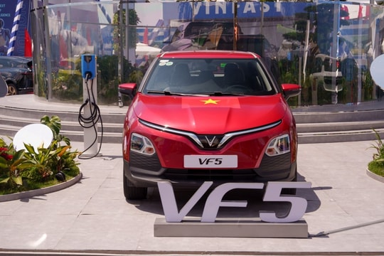 VinFast VF 5 - Lựa chọn vẹn toàn từ kinh tế đến vận hành