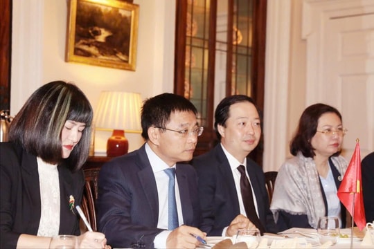 Khu tài chính London hợp tác phát triển trung tâm tài chính quốc tế tại Việt Nam