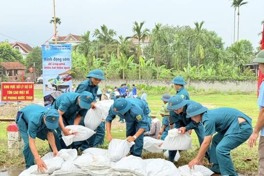 Công bố tình huống khẩn cấp về thiên tai đang ảnh hưởng đến giao thông, xây dựng tại xã Ba Vì