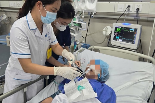 Uống nhầm methadone trong chai nước ngọt, cụ bà nguy kịch