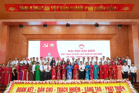 Phát huy sức mạnh đại đoàn kết, đưa Vân Đình phát triển toàn diện