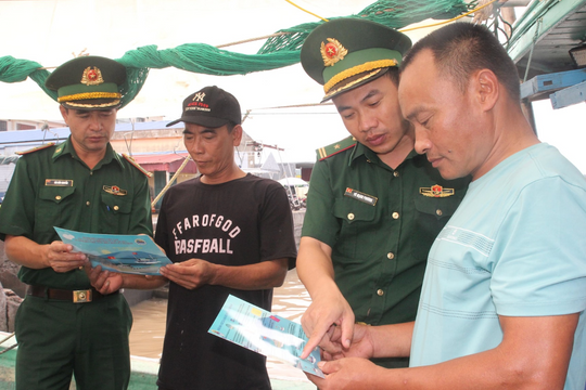 Hải Phòng: Tuyên truyền chống khai thác thủy sản IUU cho ngư dân Đồ Sơn