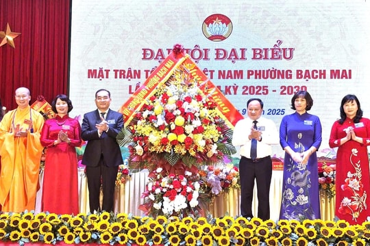 Đồng chí Tạ Thị Thanh Huyền là Chủ tịch Ủy ban MTTQ Việt Nam phường Bạch Mai