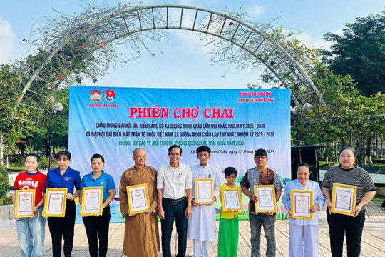 Tây Ninh tổ chức “Phiên chợ không tiền mặt”
