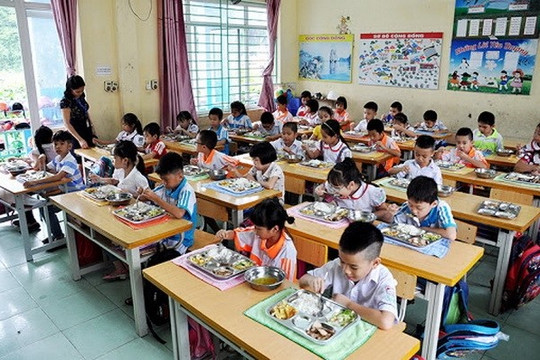 Hà Nội: Kiểm tra đột xuất các đơn vị cung cấp nguyên liệu, suất ăn phục vụ bán trú