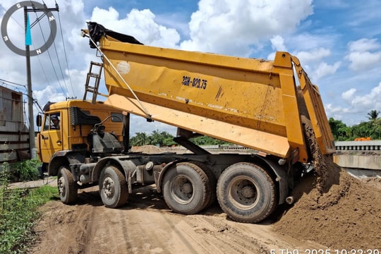 Kiến nghị gỡ vướng mặt bằng Dự án cải tạo kênh Tham Lương - Bến Cát - Rạch Nước Lên