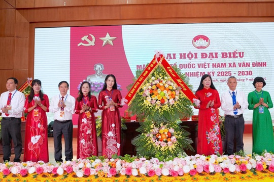 Đại hội Đại biểu Mặt trận Tổ quốc Việt Nam xã Vân Đình lần thứ I, nhiệm kỳ 2025-2030: Tăng cường ứng dụng công nghệ thông tin và chuyển đổi số trong hoạt động của MTTQ xã