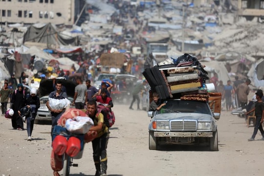 Hoảng loạn khi quân đội Israel tiến vào trung tâm thành phố Gaza