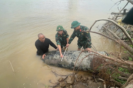 [Podcast] Trục vớt, hủy nổ 2 quả bom "khủng" trên sông Hồng