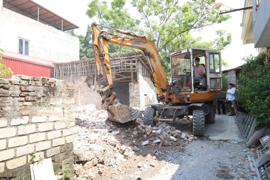 Quyết liệt xử lý vi phạm đất đai tại các xã ngoại thành