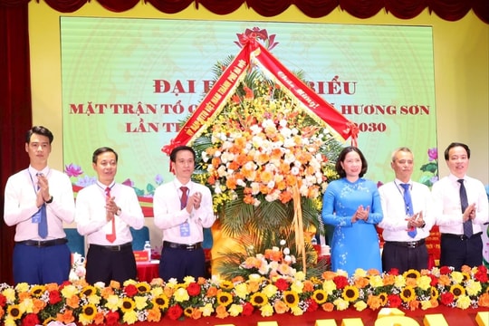 Hương Sơn đoàn kết, đổi mới vì quê hương giàu đẹp