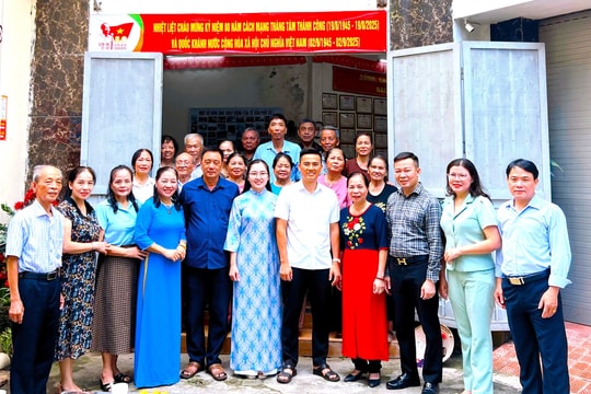 Phường Thanh Liệt: Gắn biển công trình chào mừng Đại hội MTTQ Việt Nam