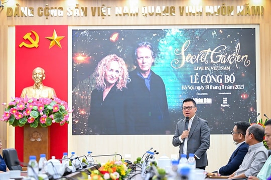 Lần đầu tiên Secret Garden biểu diễn tại Việt Nam trong khuôn khổ dự án Good Morning Vietnam