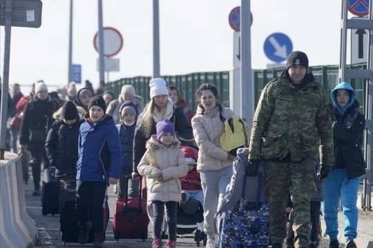 EU sẽ chấm dứt quy chế bảo vệ hàng triệu người Ukraine