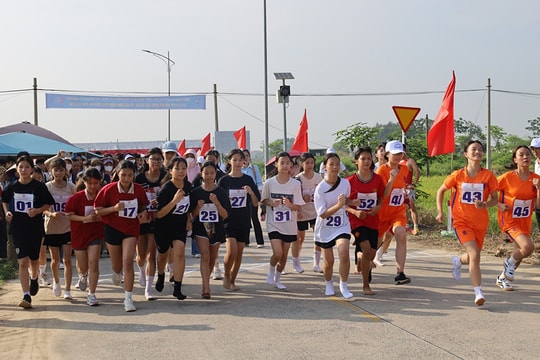 Hướng tới Chung kết Giải chạy Báo Hànộimới mở rộng lần thứ 50 - Vì hòa bình năm 2025: Nâng tầm vị thế giải chạy truyền thống Thủ đô