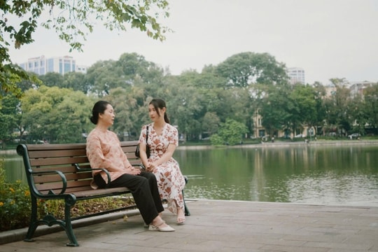 Sự nhân văn và tử tế sẽ nâng niu từng bước chân trên con đường trưởng thành