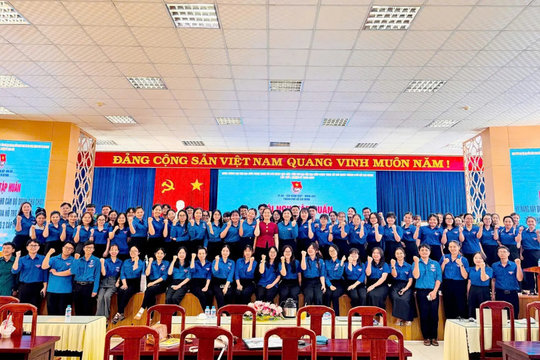 Tập huấn kỹ năng cho cán bộ đoàn hỗ trợ vận hành chính quyền 2 cấp
