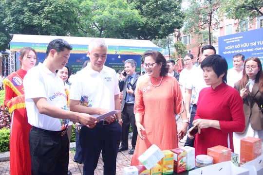 Tin tức đặc biệt trên báo in Hànộimới ngày 22-9-2025