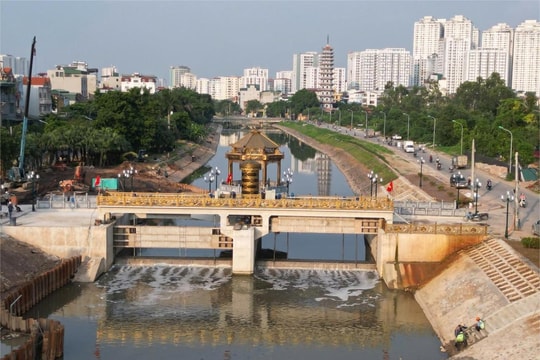 Hà Nội tăng cường kiểm soát, bảo đảm vệ sinh môi trường lưu vực sông Tô Lịch