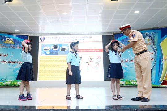 Bảo đảm an toàn giao thông cho học sinh Thủ đô