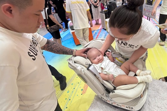 "Đãi cát tìm vàng" trong "ma trận" sản phẩm ghế trẻ em trên ô tô