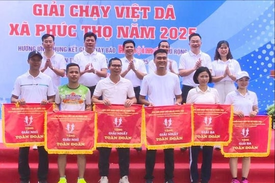 Xã Phúc Thọ: Gần 400 vận động viên tham dự Giải chạy Việt dã