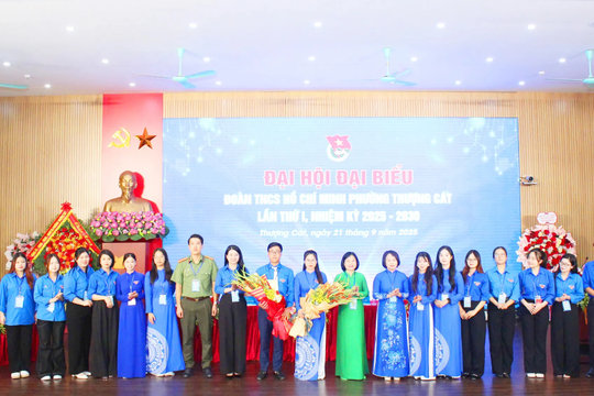 Tuổi trẻ phường Thượng Cát tiên phong chuyển đổi số