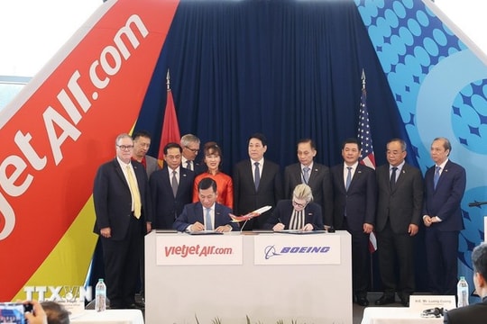 Chủ tịch nước Lương Cường dự lễ bàn giao tàu bay Boeing đầu tiên cho Vietjet