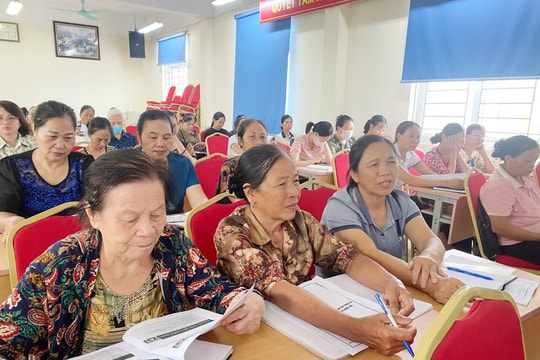 Xã Sóc Sơn (Hà Nội) Tập huấn cho 100 công tác viên dân số về sàng lọc khiếm thính