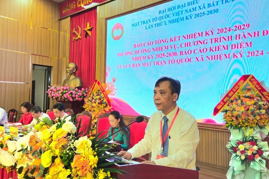 Ông Chu Anh Tuấn là Chủ tịch Ủy ban Mặt trận Tổ quốc Việt Nam xã Bát Tràng