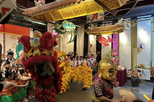 Tết Trung thu truyền thống 2025 tại phố cổ Hà Nội
