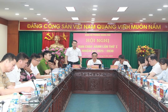 Phường Hoàng Mai đặt mục tiêu mỗi tháng cấp 5-10 "sổ đỏ" cho người dân
