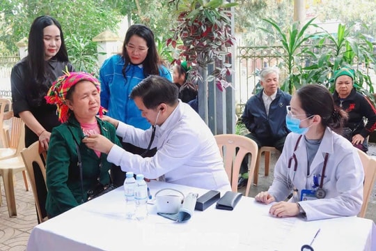 Bộ Y tế Khẩn trương xây dựng Đề án triển khai miễn viện phí toàn dân