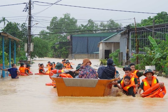 Thủ tướng chỉ đạo tập trung triển khai công tác ứng phó siêu bão Ragasa