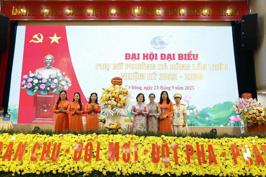 Phụ nữ Hà Đông phát huy truyền thống, làm chủ công nghệ, xây dựng gia đình ấm no, hạnh phúc, tổ chức Hội vững mạnh  ​