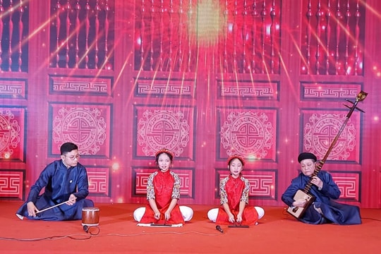 Hơn 200 người tham gia Liên hoan Ca trù Hà Nội lần thứ 4 tại Hà Nội