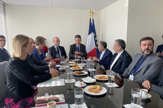 Iran và châu Âu nhất trí tiếp tục tham vấn sau cuộc họp ở New York (Mỹ)