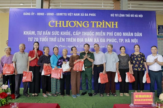 Đa Phúc khám, cấp thuốc miễn phí cho người dân từ 70 tuổi trở lên