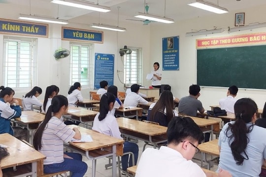 Quy định mới nhất về chế độ trả tiền lương dạy thêm giờ cho nhà giáo