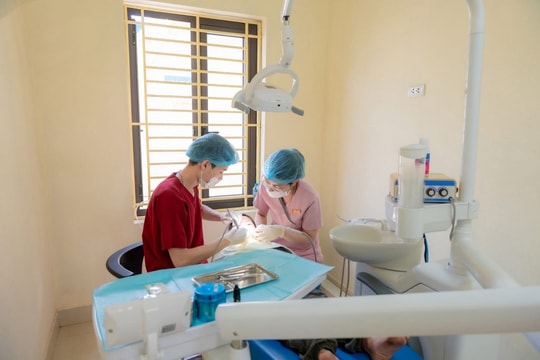 Dùng y đức để "nuôi lớn" những nụ cười hạnh phúc