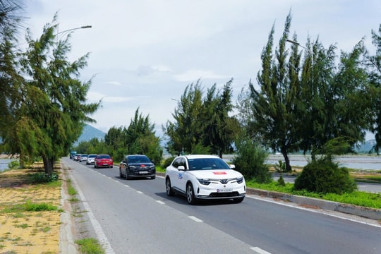 200 xe ô tô VinFast khởi hành xuyên Việt trong hành trình Wonder Trip 2025